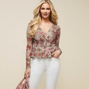 Guess Top floral roses